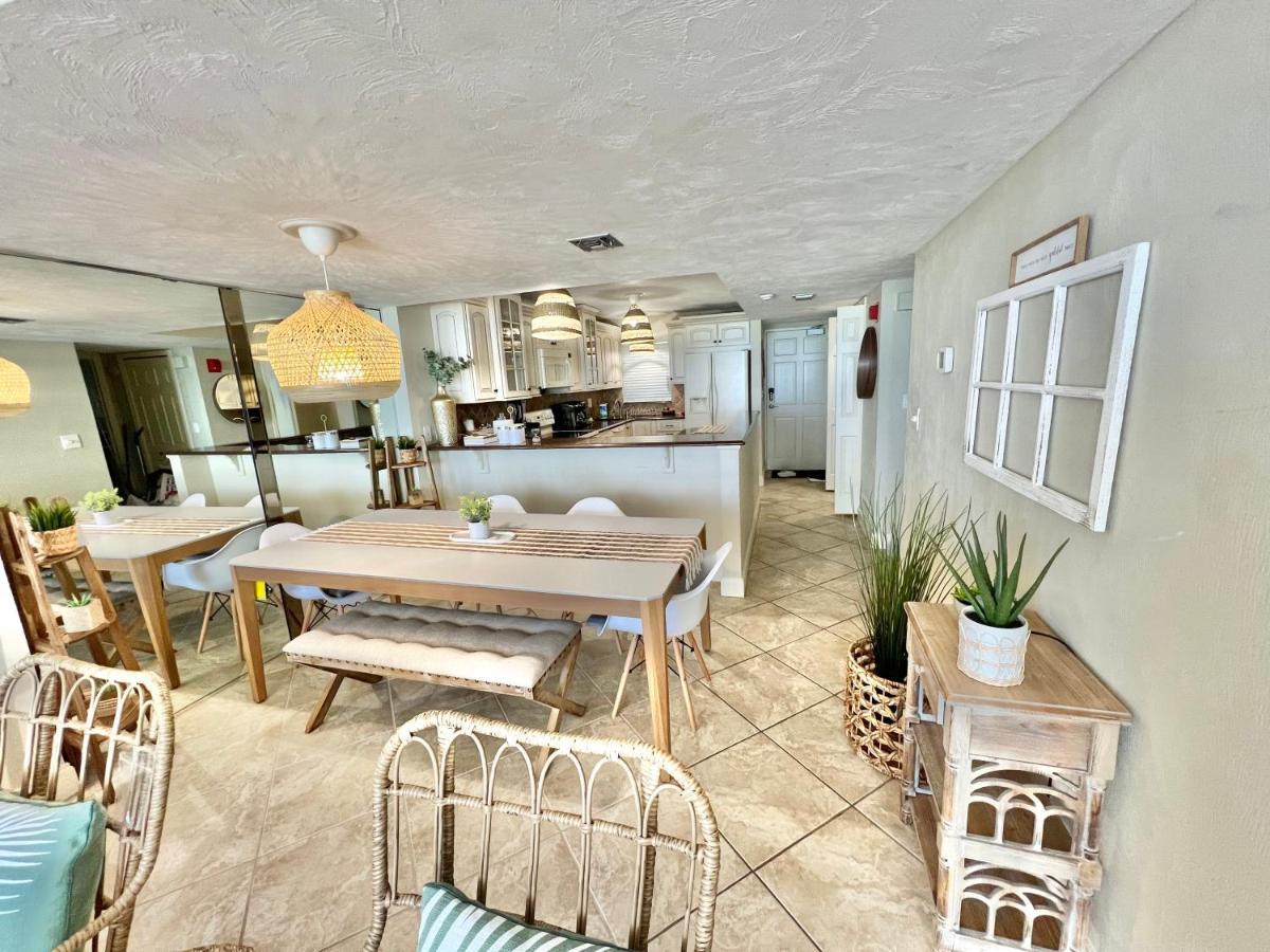 דייטונה ביץ' Beach Oasis 704 Lovely Daytona Ocean Front For 5 Sleeps Up To 12 מראה חיצוני תמונה