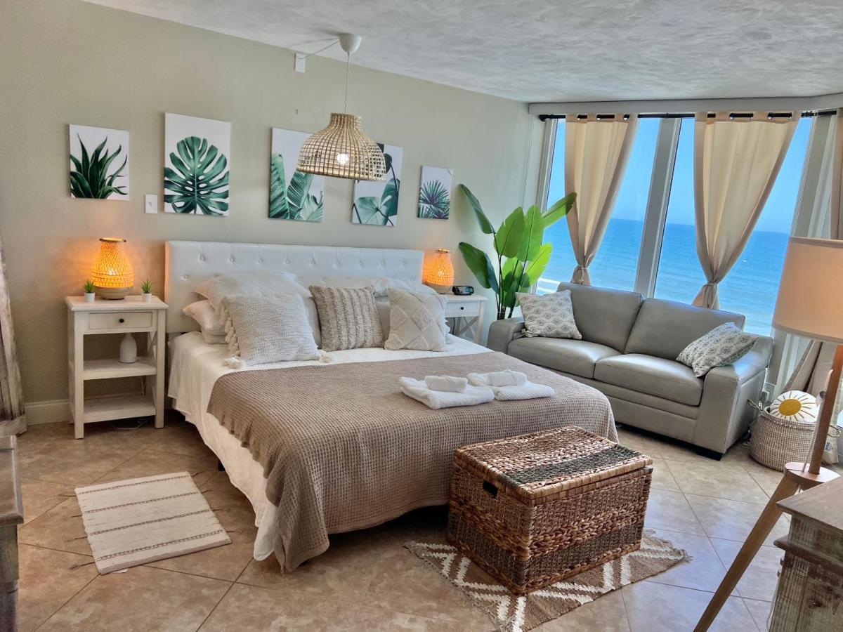 דייטונה ביץ' Beach Oasis 704 Lovely Daytona Ocean Front For 5 Sleeps Up To 12 מראה חיצוני תמונה
