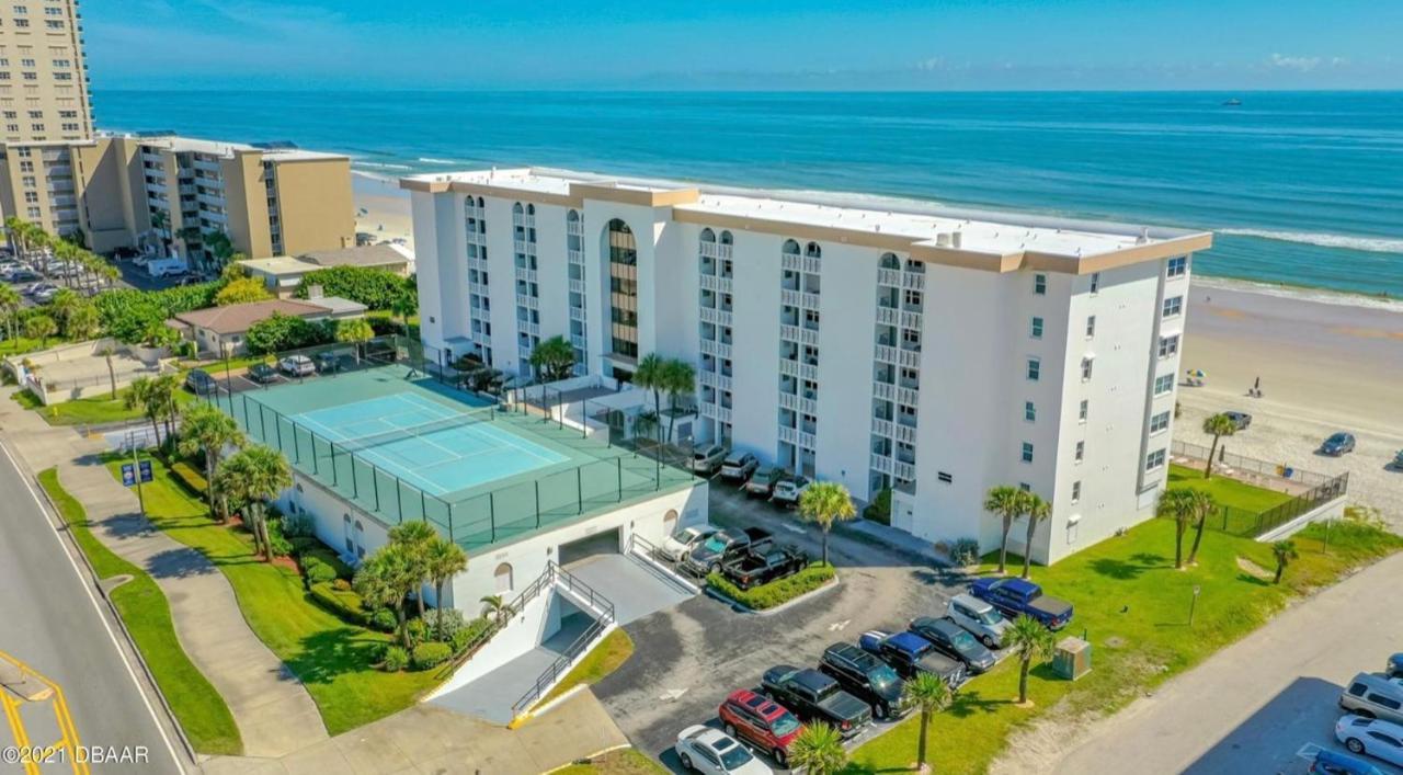 דייטונה ביץ' Beach Oasis 704 Lovely Daytona Ocean Front For 5 Sleeps Up To 12 מראה חיצוני תמונה