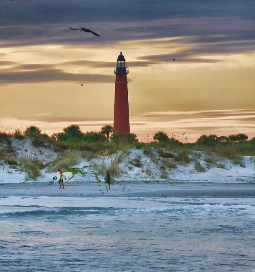 דייטונה ביץ' Beach Oasis 704 Lovely Daytona Ocean Front For 5 Sleeps Up To 12 מראה חיצוני תמונה