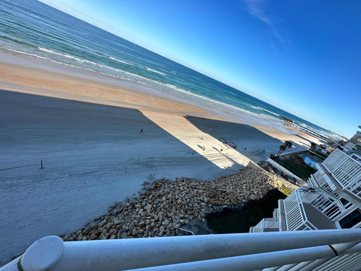 דייטונה ביץ' Beach Oasis 704 Lovely Daytona Ocean Front For 5 Sleeps Up To 12 מראה חיצוני תמונה