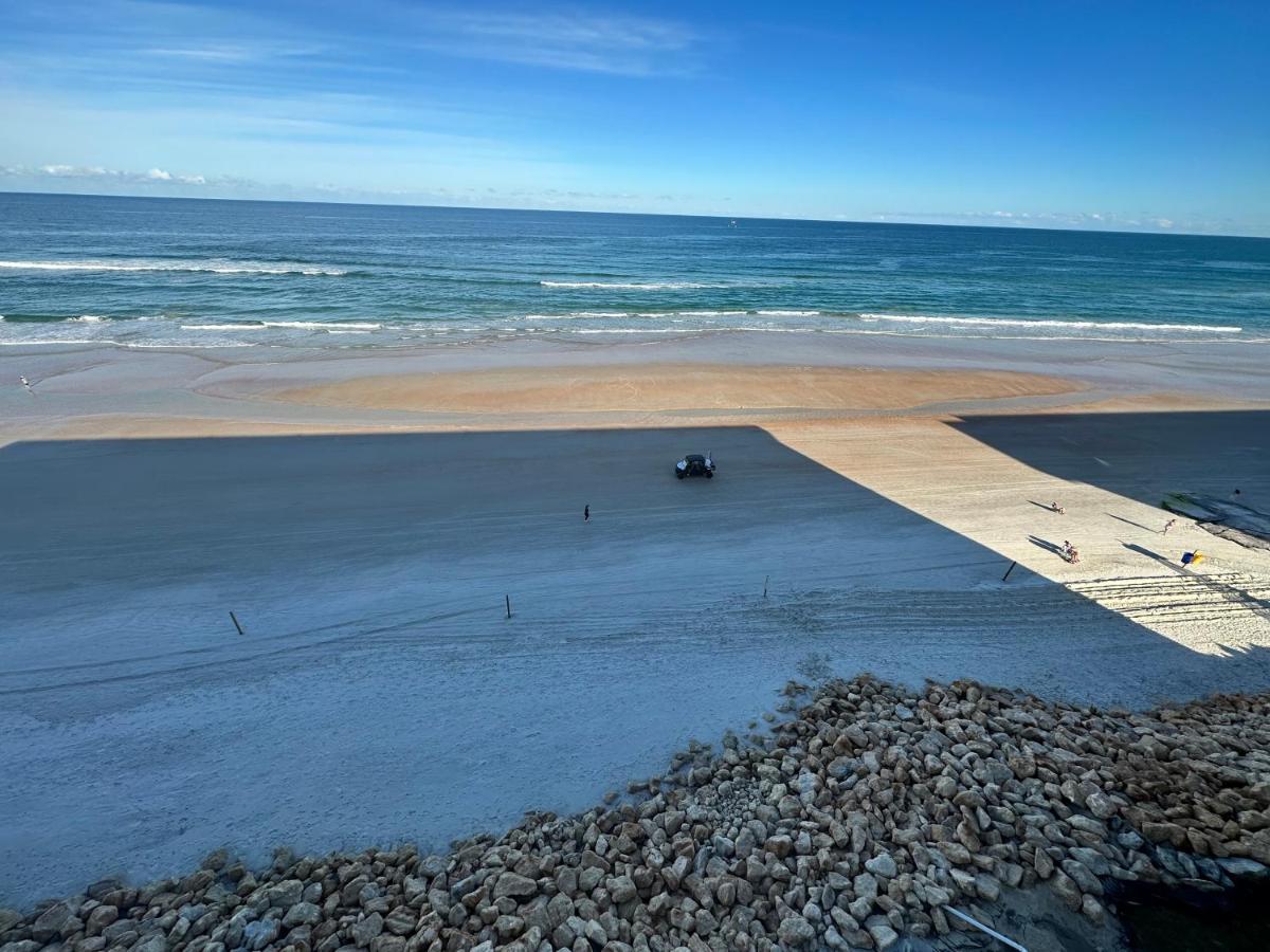 דייטונה ביץ' Beach Oasis 704 Lovely Daytona Ocean Front For 5 Sleeps Up To 12 מראה חיצוני תמונה